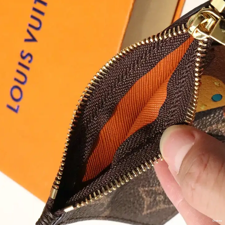 Bags LV 2104DJ0016 0723